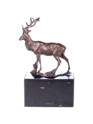 Bronzová socha jelen